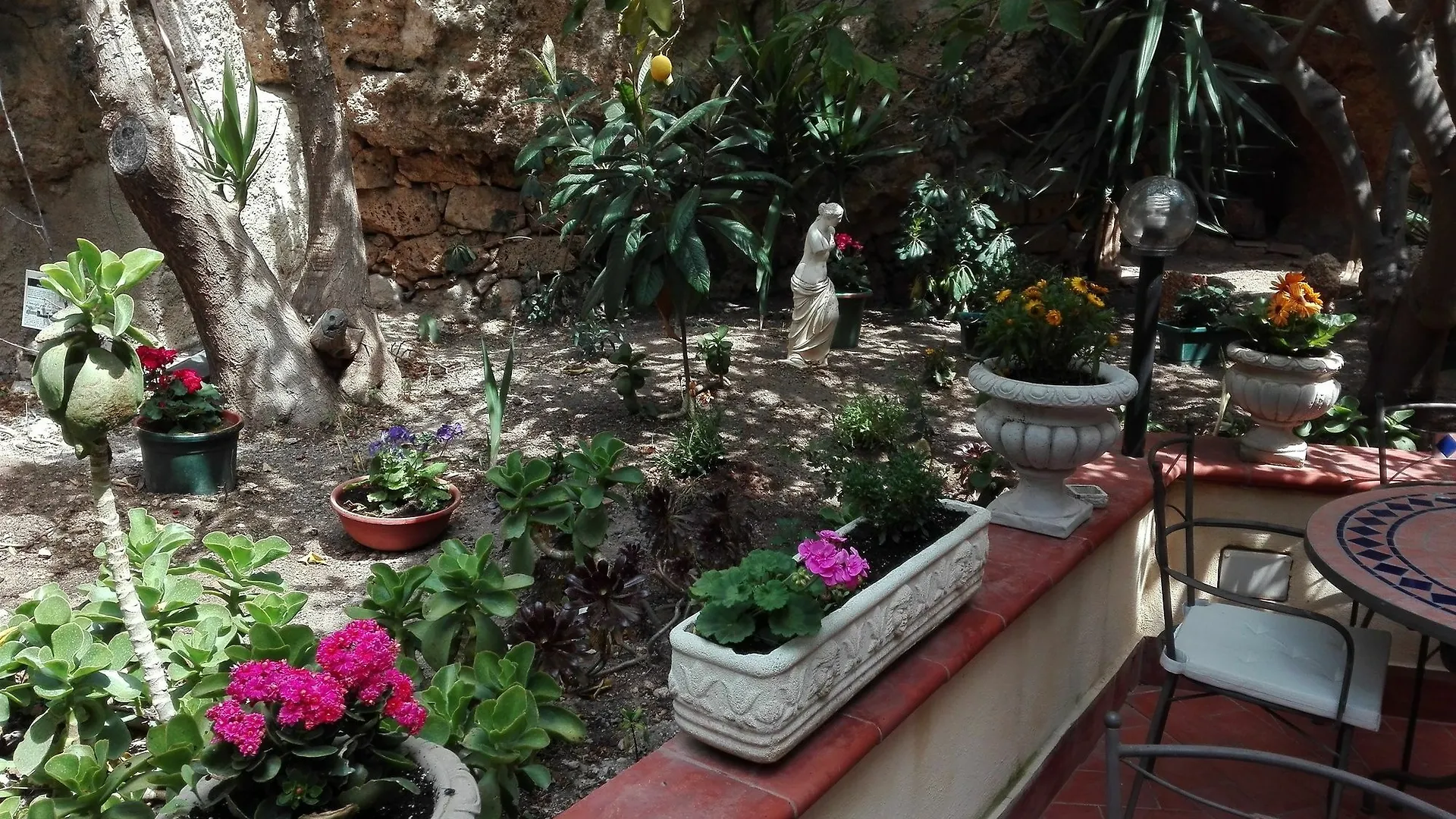 Montevergini B&B Centro Barocco Noto 3*,  Italië